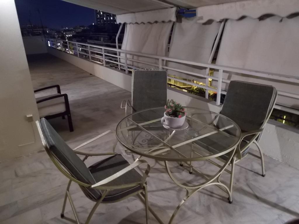 Top Floor Studio Near Metro&View&200Mbps Athén Kültér fotó