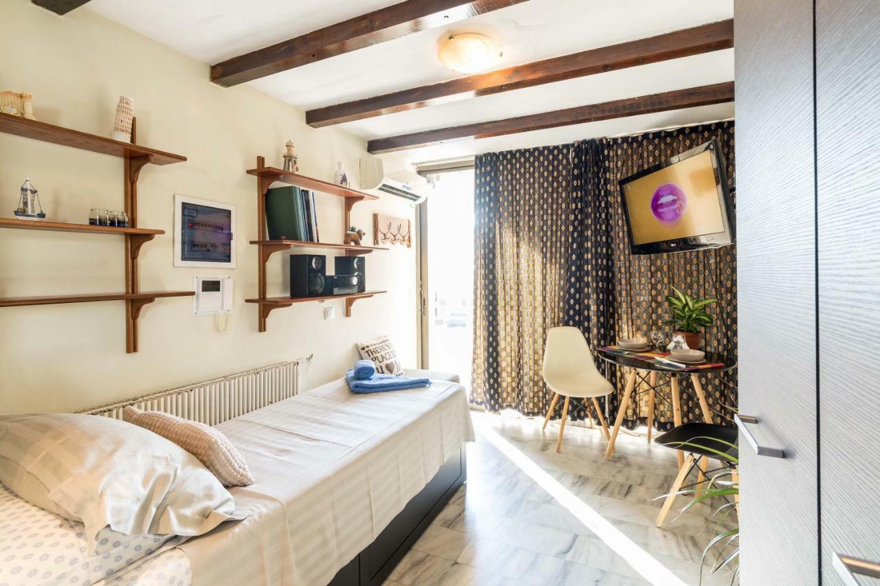 Top Floor Studio Near Metro&View&200Mbps Athén Kültér fotó